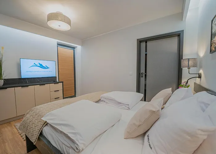 W Cieplicach Prime يلينيا غورا